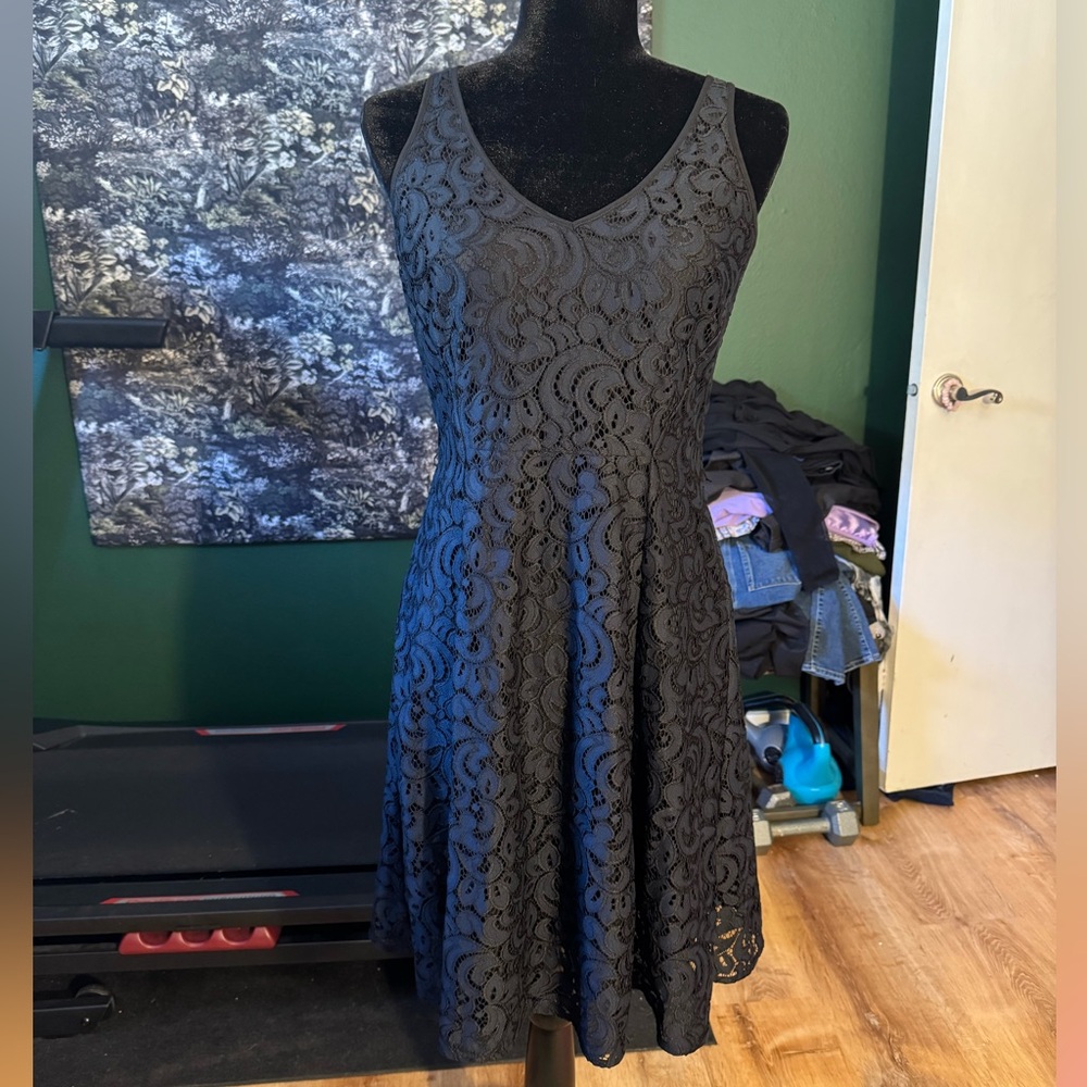 Ann Taylor LOFT Navy and Black dress